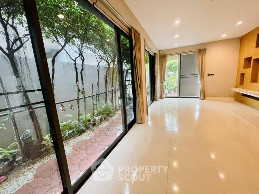 picture 4-BR House at Private Nirvana Residence North-East in Khlong Chan (ID 1775049) - 9/26