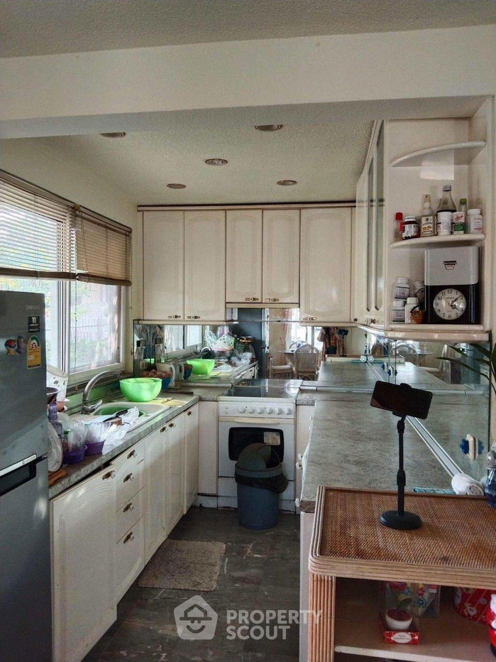 picture 3-BR House close to Pattaya (ID 1540368) - 4/12