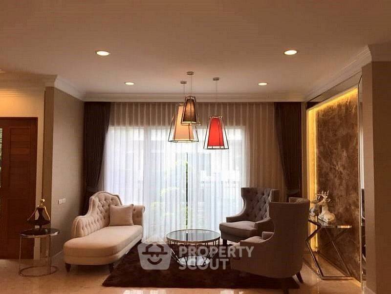 รูป บ้าน 5-ห้องนอน ที่ แกรนด์ บางกอก บูเลอวาร์ด พระราม 9-ศรีนครินทร์ ใกล้ กรุงเทพกรีฑา (ID 2147311) - รูปที่ 4/8