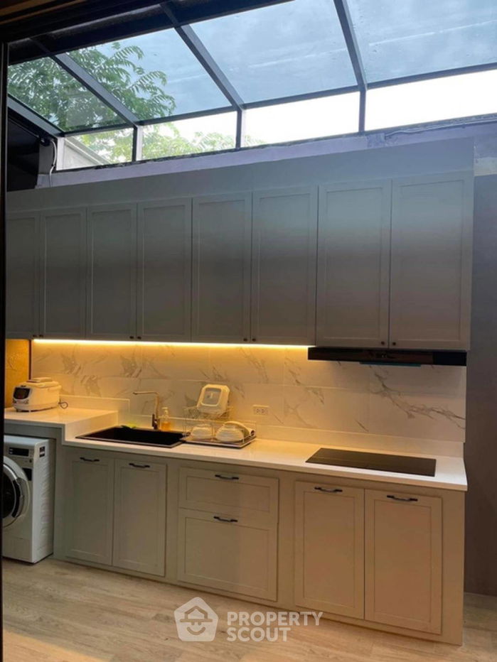 picture 3-BR Townhouse near BTS Ha Yaek Lat Phrao (ID 1963062) - 12/27