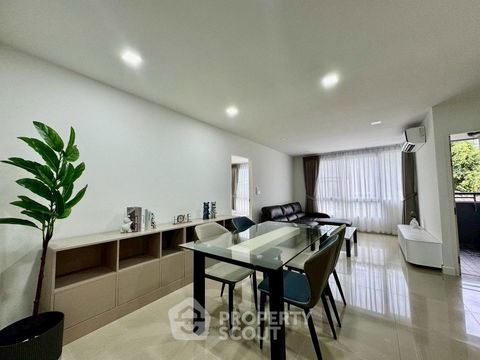 1-BR Condo at Sathorn Plus-By The Garden near MRT Khlong Toei (ID 2131800)