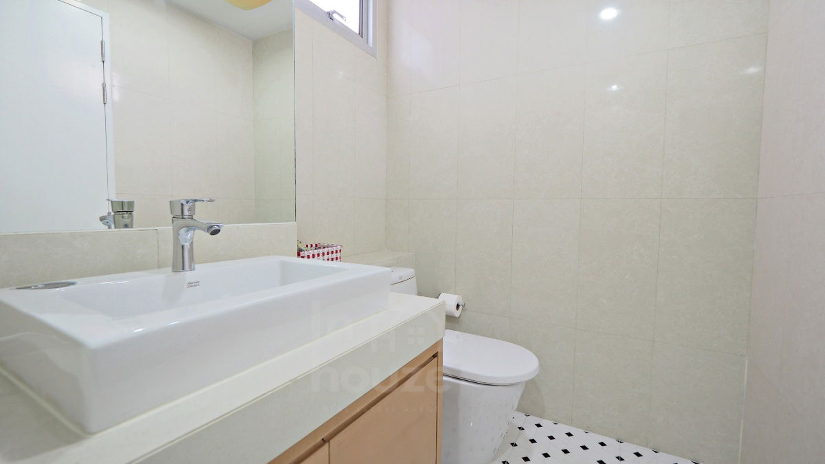 รูป ขายคอนโด Sathorn Plus On The Pond ขนาด 77 ตร.ม. 2 นอน 2 น้ำ ราคา 6.8 ล้านบาท - รูปที่ 7/19