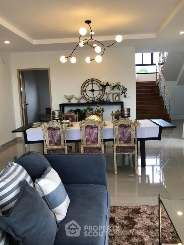 picture 4-BR House at Phutara close to East Pattaya (ID 2145523) - 7/20