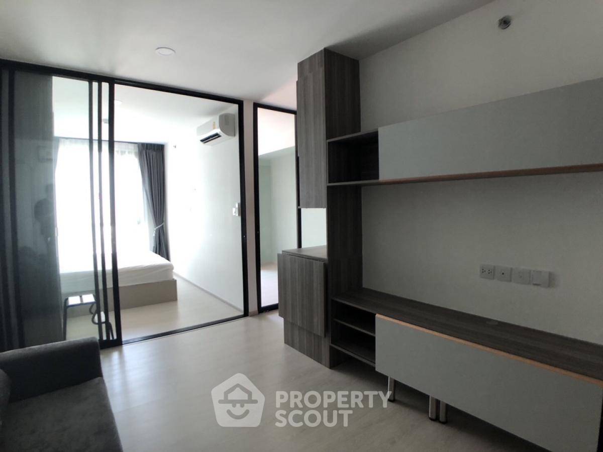 picture 2-BR Condo at Knightsbridge Phaholyothin Interchange in Anusawari (ID 2049794) - 2/19