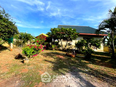 Houses for sale Prachaubkirikhan : 3-BR House in Wang Phong (ID 1801970)