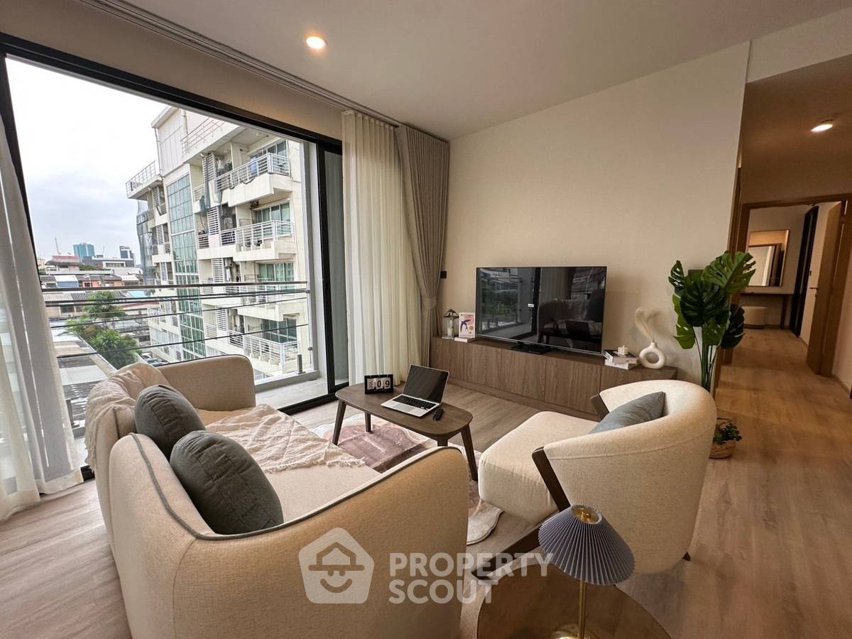 picture 2-BR Condo at PYNN Soonvijai near ARL Ramkhamhaeng (ID 2287053) - 1/16