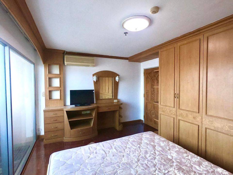 picture 2-BR Condo at Modern Home Tower Condominium near MRT Wat Mangkon (ID 676419) - 6/10