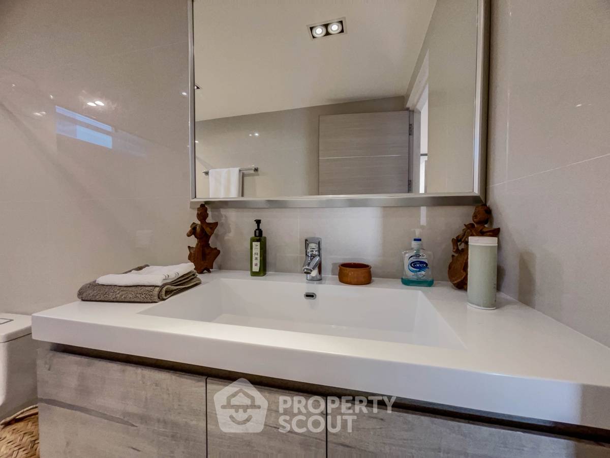 picture 2-BR Condo at Pikul Place Condominium near BTS Saint Louis (ID 2057945) - 26/31