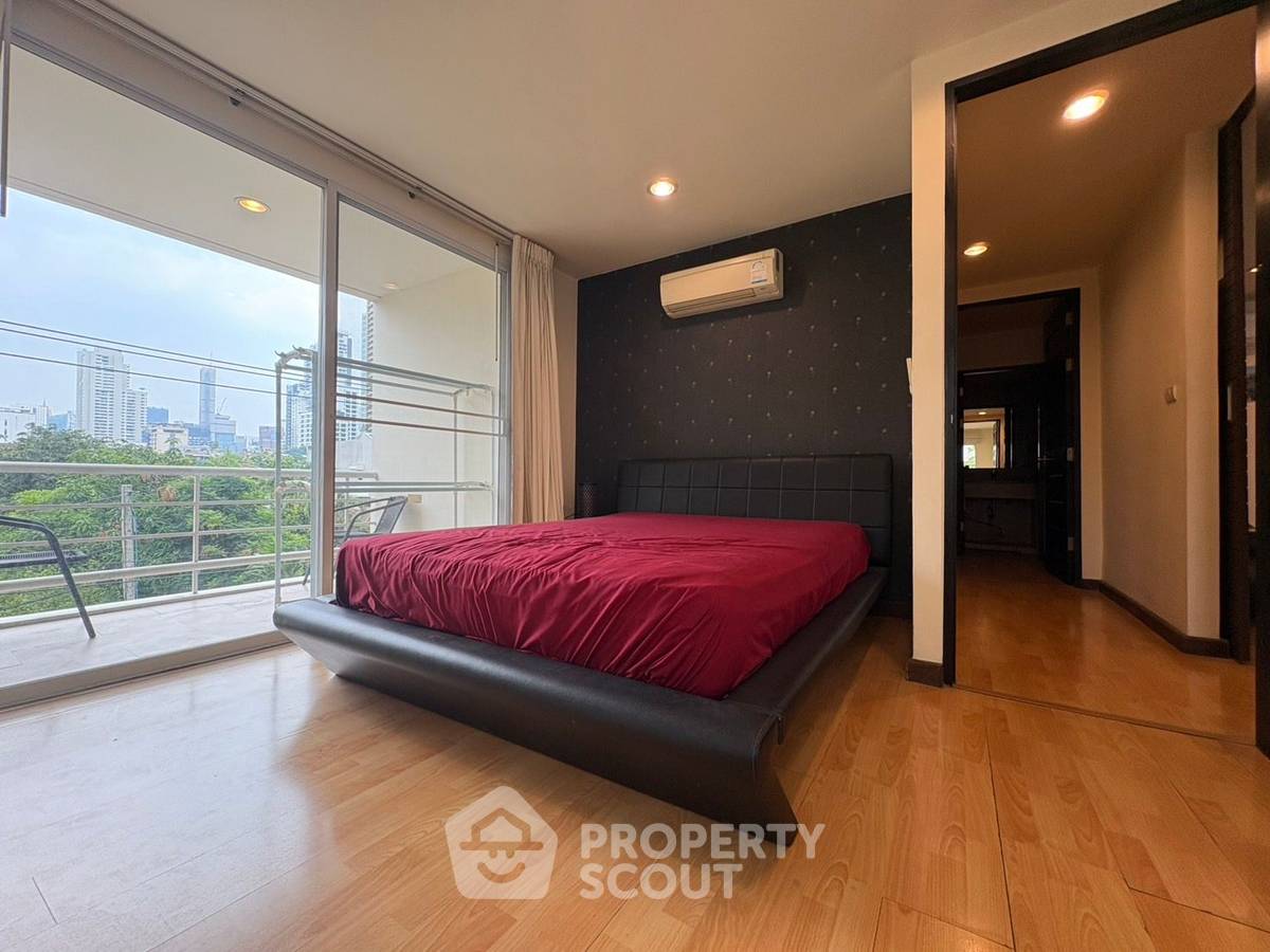 picture 2-BR Condo at The Amethyst Sukhumvit 39 near BTS Phrom Phong (ID 2100830) - 4/17