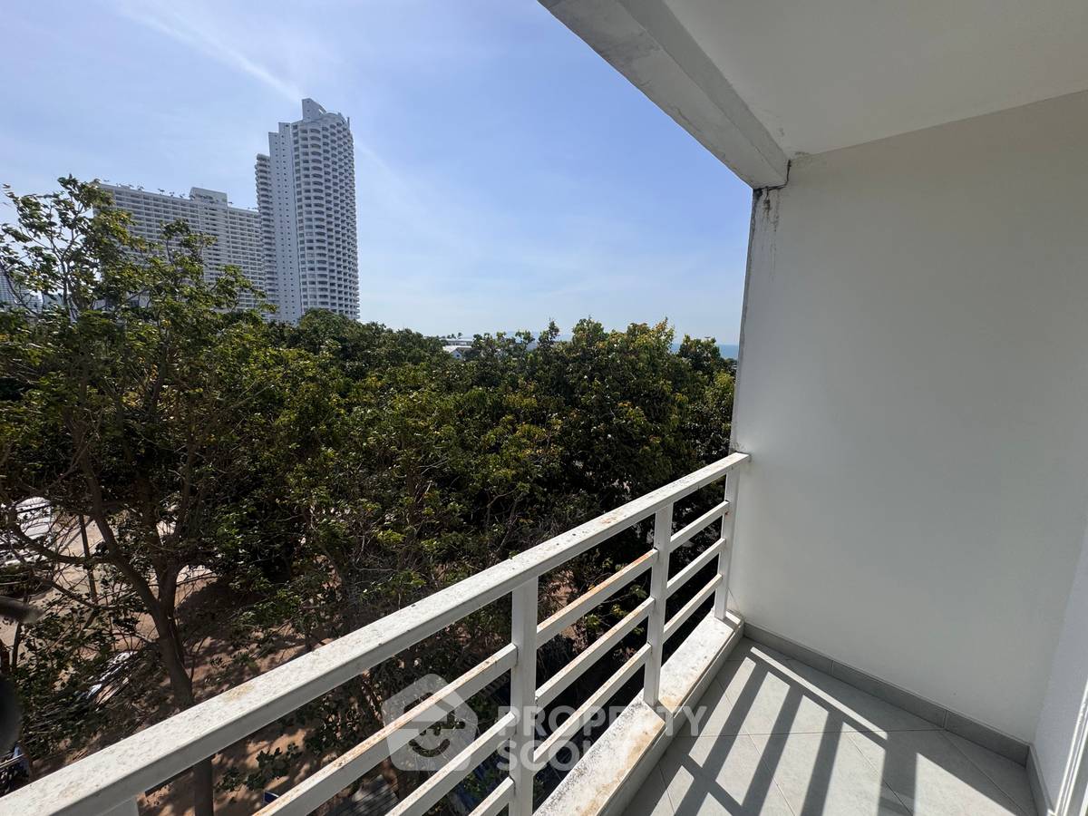 รูป คอนโด 3-ห้องนอน ที่ จอมเทียน บีช เมาท์เทน คอนโดมีเนียม ใกล้ เมืองพัทยา (ID 2025558) - รูปที่ 19/39