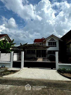 Houses for sale : 5-BR House at Sammakorn Ramkhamhaeng in Saphan Sung (ID 1718264)