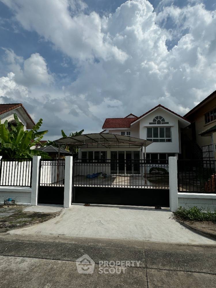 ขายบ้านเดี่ยว : บ้าน 5-ห้องนอน ที่ สัมมากร รามคำแหง ใน สะพานสูง (ID 1718264)