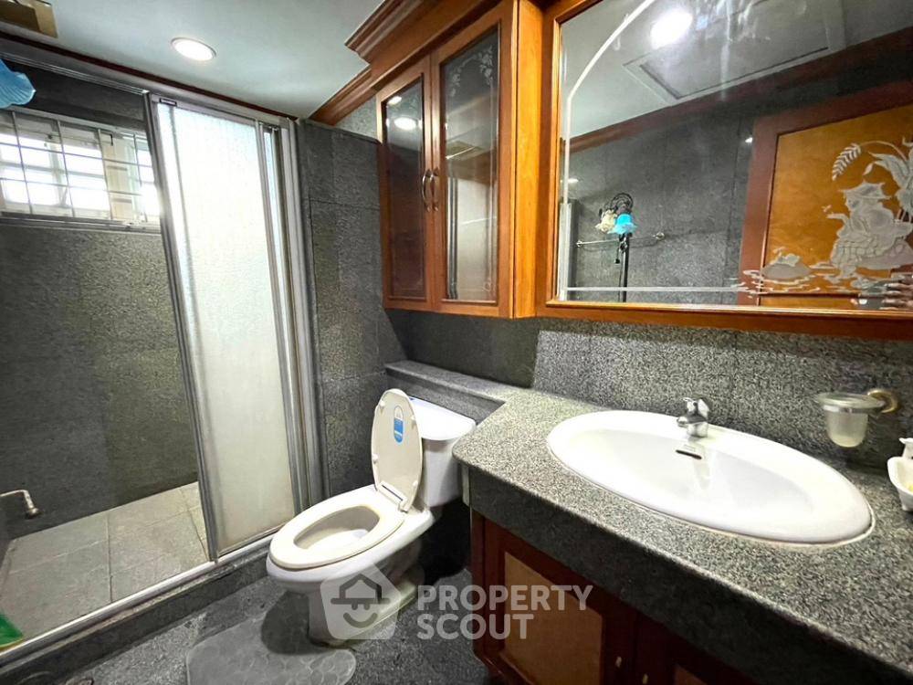 picture 4-BR House at Perfect Place Ramkhamhaeng 164 in Min Buri (ID 1466969) - 15/23