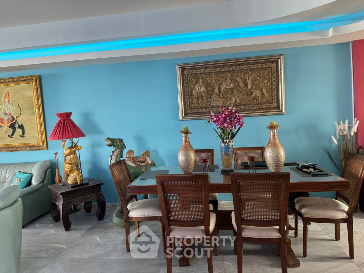 picture 2-BR Condo at Jomtien Complex Condotel close to Jomtien Beach (ID 1530477) - 8/11