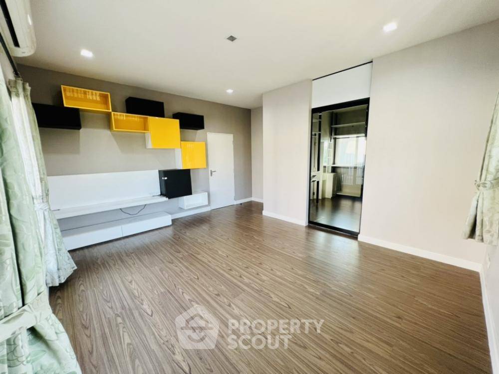 picture 4-BR House close to Hua Krabue (ID 1138643) - 8/41
