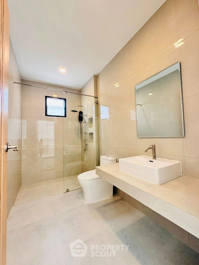 รูป วิลล่า 5-ห้องนอน ใกล้ เมืองพัทยา (ID 2118499) - รูปที่ 17/24