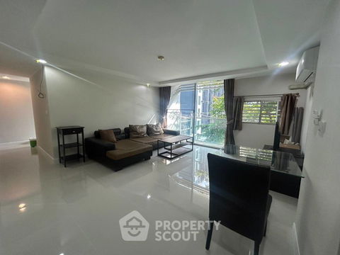 3-BR Condo at The Kris Ratchada 17 near MRT Sutthisan (ID 2043802)