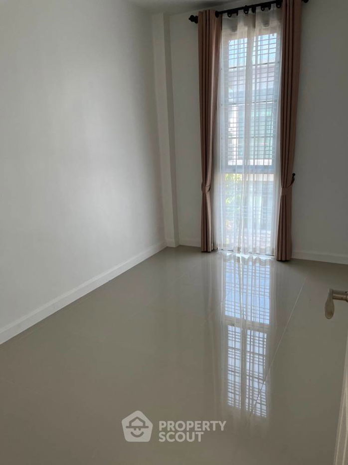 picture 3-BR House in Nong Tamlueng (ID 1045591) - 9/10