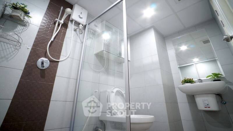 picture 2-BR Condo at Supalai City Resort Bearing Station near BTS Bearing (ID 401436) - 17/20