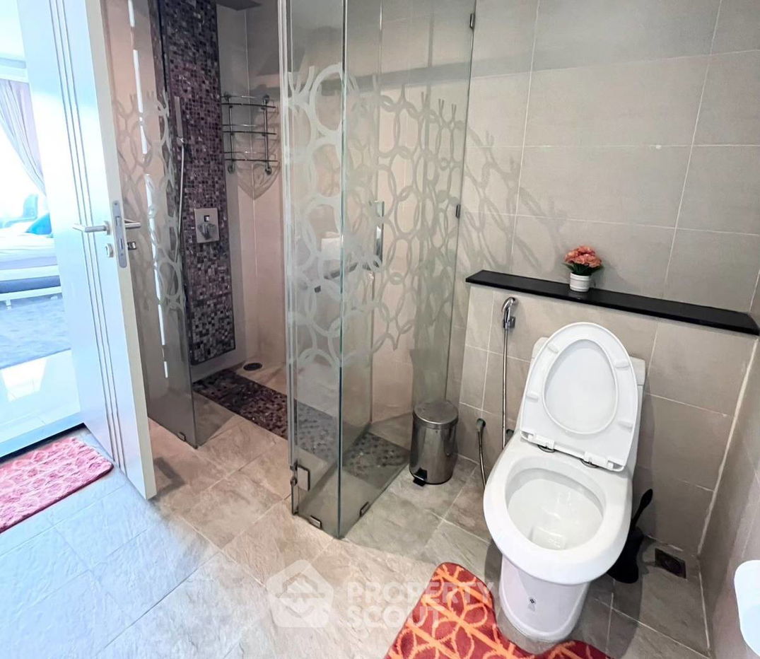 picture 3-BR Condo at Cosy Beach View close to Phratamnak (ID 2213633) - 17/18