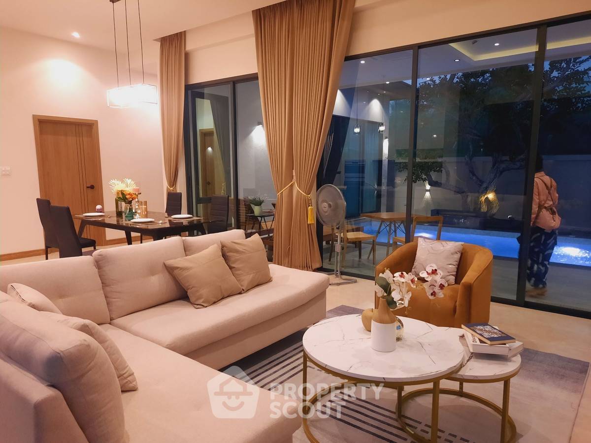 รูป บ้าน 3-ห้องนอน ที่ บ้านไอคอนดีพลัสพูลวิลล่าบางเสร่ ใน บางเสร่ (ID 1428992) - รูปที่ 4/22