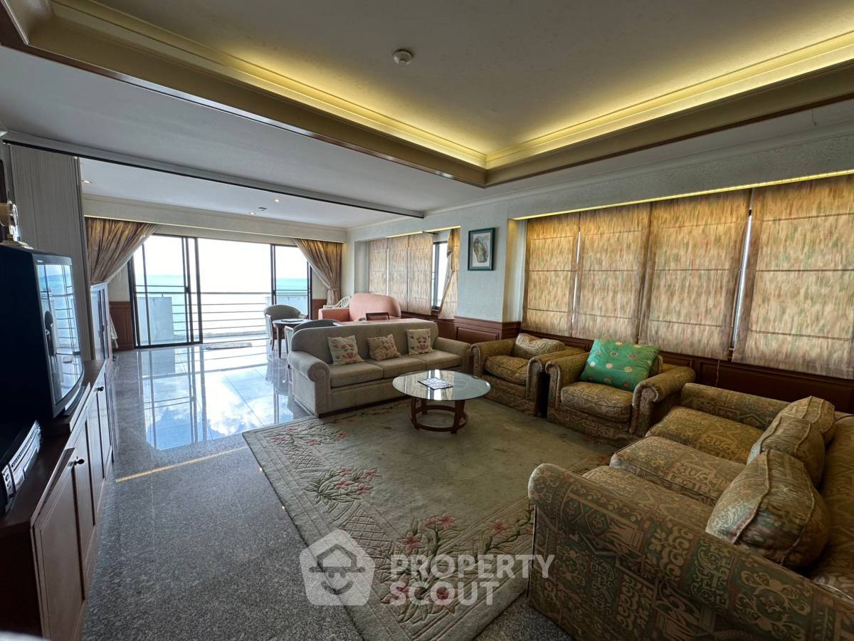 picture 3-BR Condo at Beach Villa Viphavadee Condo in Na Chom Thian (ID 1390286) - 1/20