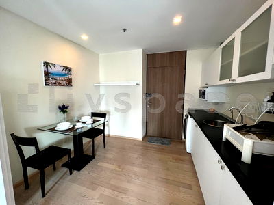 คอนโดให้เช่า : ▚ LA135ツ สำหรับเช่า Noble Remix ห้องสตูดิโอ ราคาพิเศษ ⭐