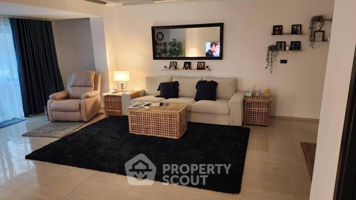picture 1-BR Condo at President Park Condominium near MRT Queen Sirikit National Convention Centre (ID 941738) - 1/5