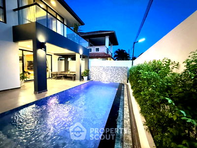Houses for sale Nong Prue, Chonburi : 6-BR House at Eakmongkol Chaiyapruek 2 close to Pattaya South (ID 2099398)