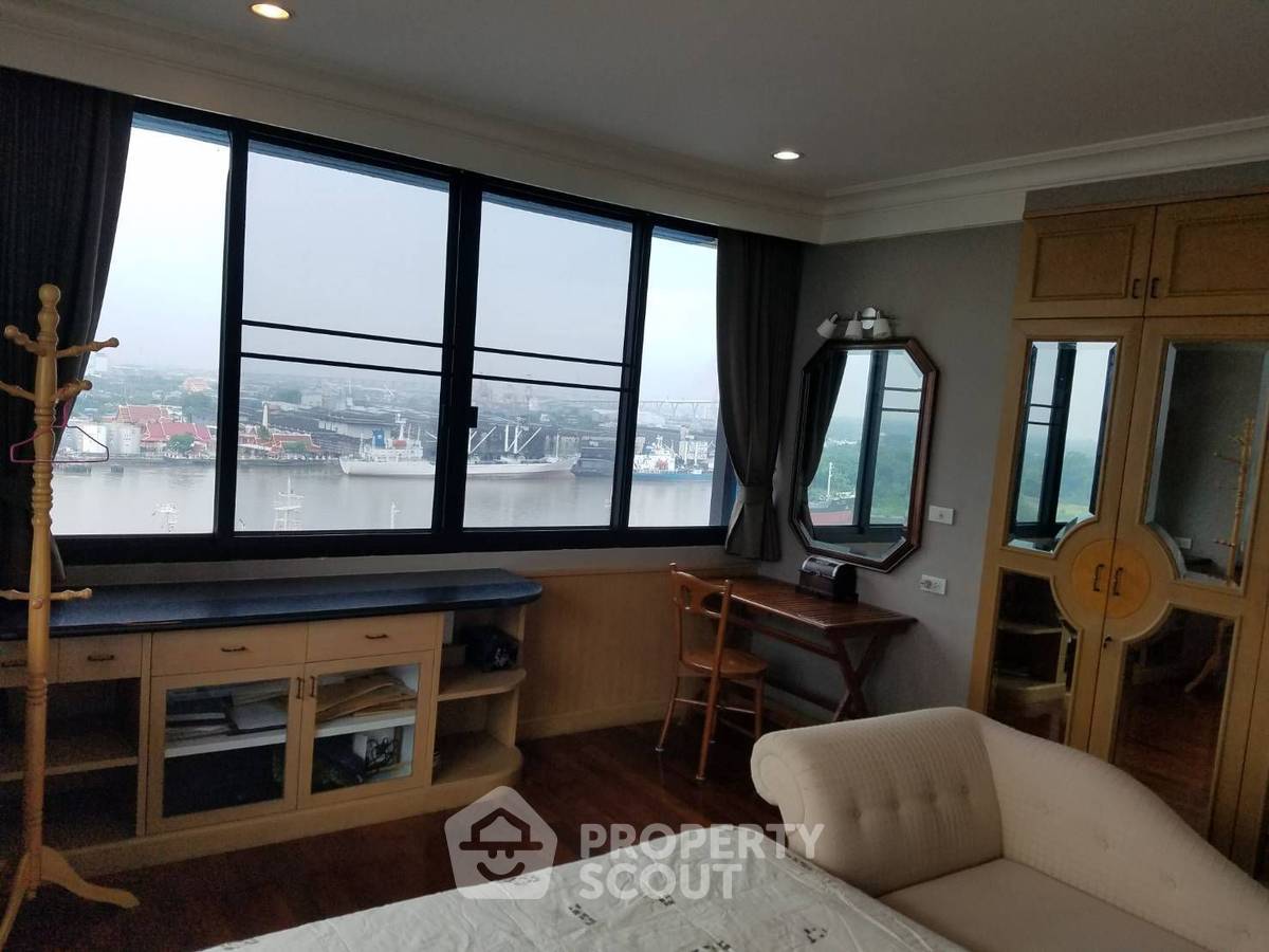 picture 3-BR Condo at Royal River Place in Bang Phong Phang (ID 1073938) - 10/13