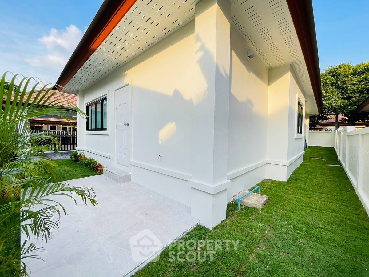 picture 3-BR House close to Pattaya (ID 2065993) - 28/48