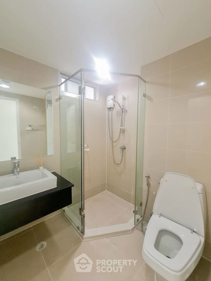 picture 2-BR Condo at Belle Grand Rama 9 near MRT Phra Ram 9 (ID 2294045) - 11/12