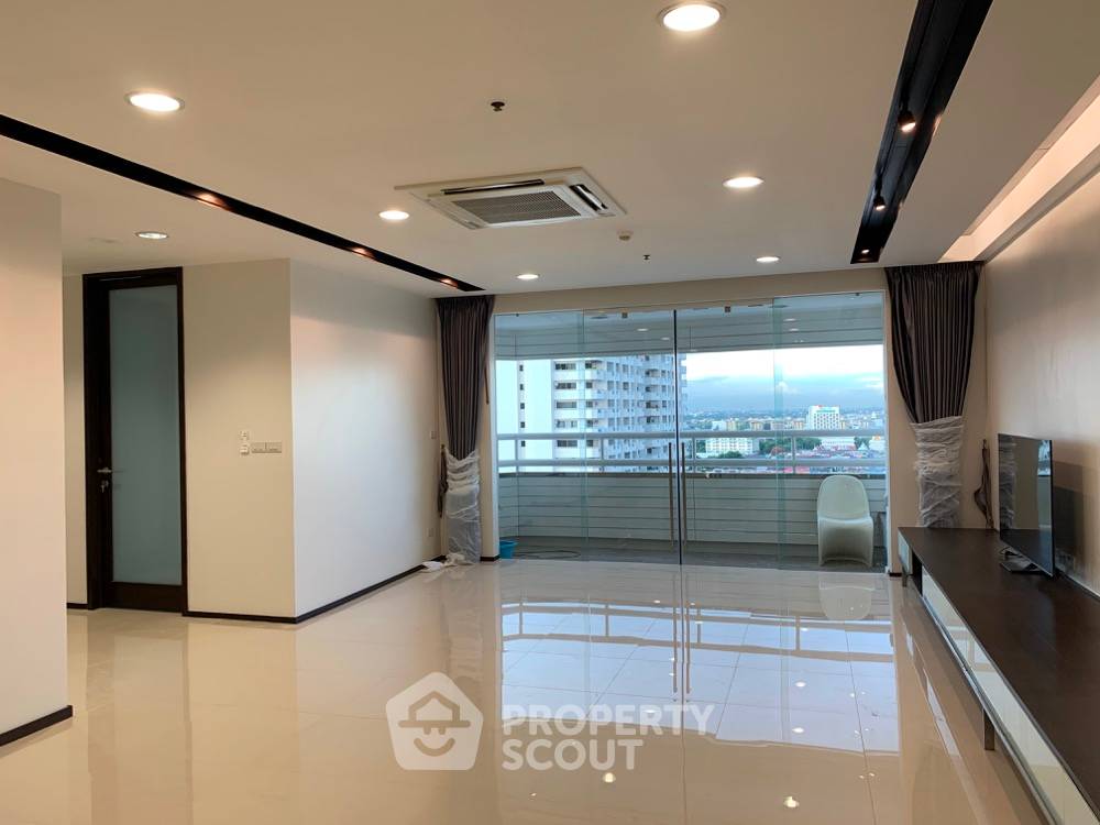 รูป คอนโด 2-ห้องนอน ที่ เซนทรัล ซิตี้ อีส ทาวเวอร์ ใน บางนาเหนือ (ID 811861) - รูปที่ 6/8