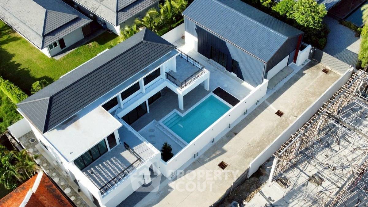 รูป วิลล่า 4-ห้องนอน ที่ ฮอร์สชู พ้อยท์ ใน โป่ง (ID 2109876) - รูปที่ 2/19