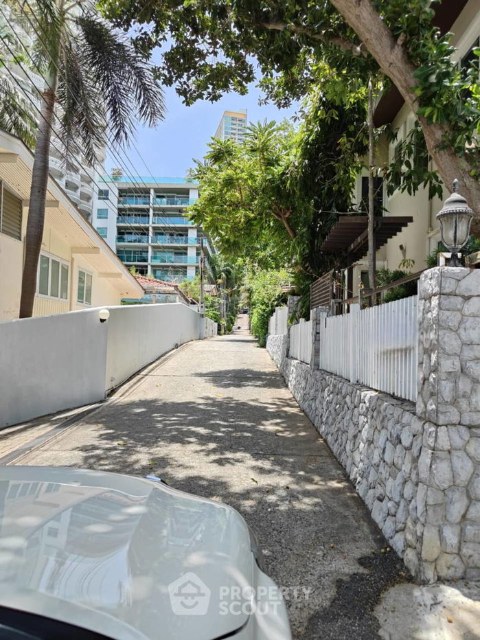 picture 2,604 m² Land for Sale close to Sanctuary of Truth (ID 2238097) - 3/6
