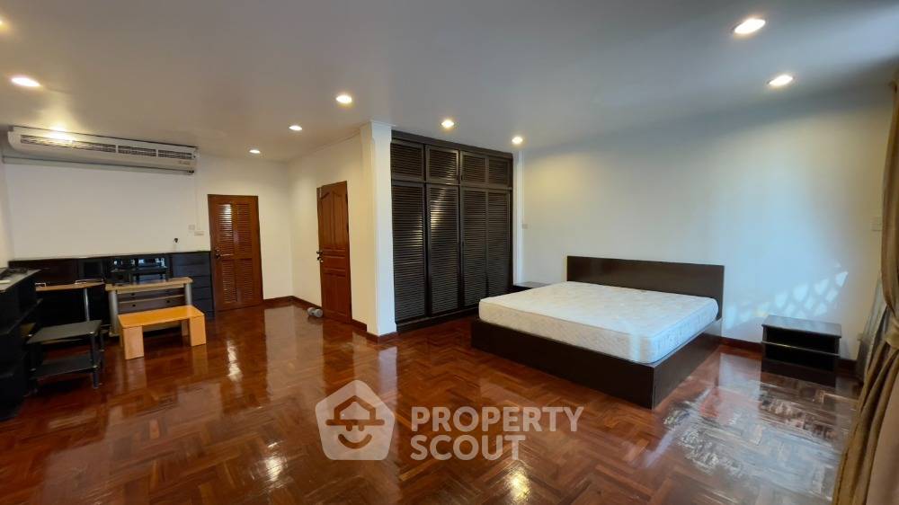 picture 4-BR Townhouse near ARL Ramkhamhaeng (ID 1289054) - 7/16