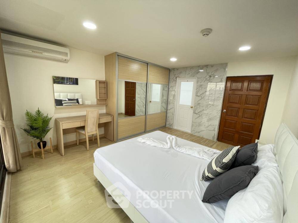 รูป คอนโด 2-ห้องนอน ที่ ฟลอร่าวิลล์ คอนโดมิเนียม ใกล้ ARL หัวหมาก (ID 1471821) - รูปที่ 3/10