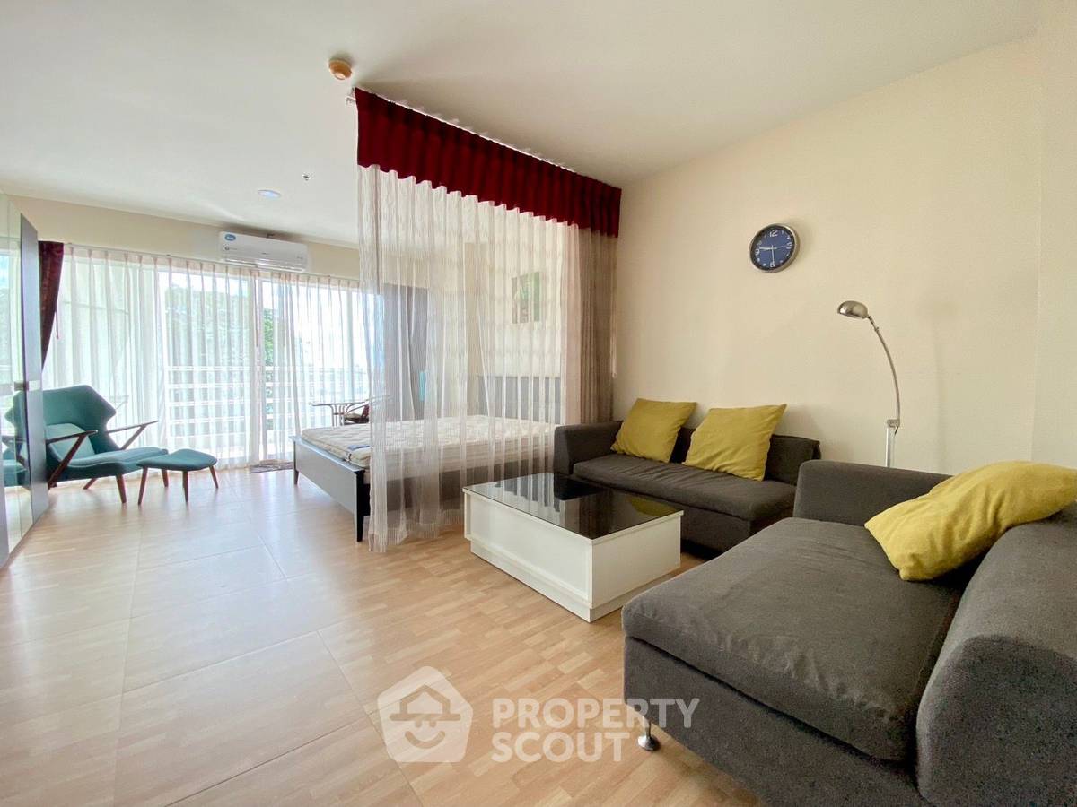 picture Studio Condo at View Talay 7 Condominium Jomtien close to Pattaya South (ID 2004841) - 6/13