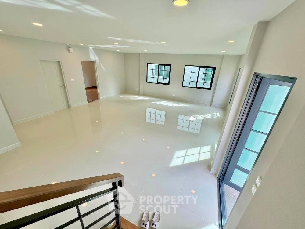 picture 4-BR House in Bang Kaeo (ID 2009250) - 10/26