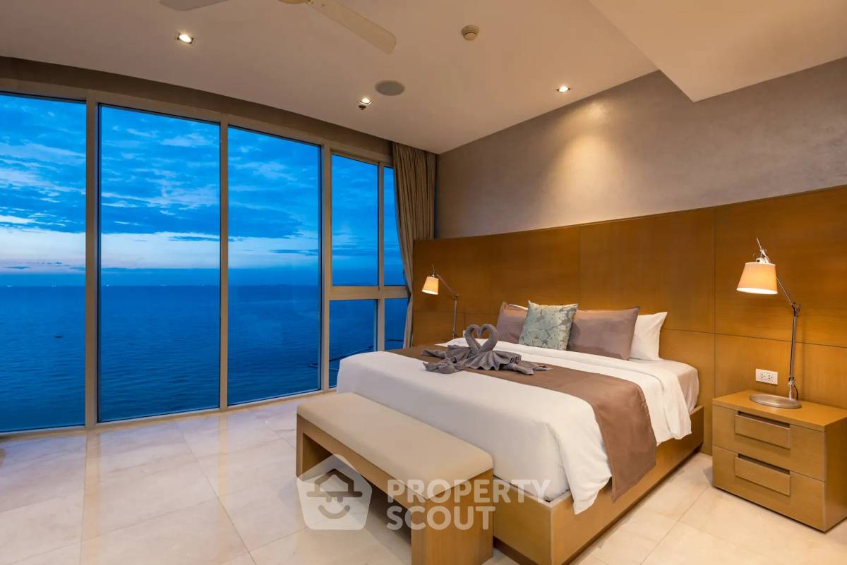 picture 3-BR Condo at The Cove Wongamat close to Pattaya North (ID 1555654) - 14/28
