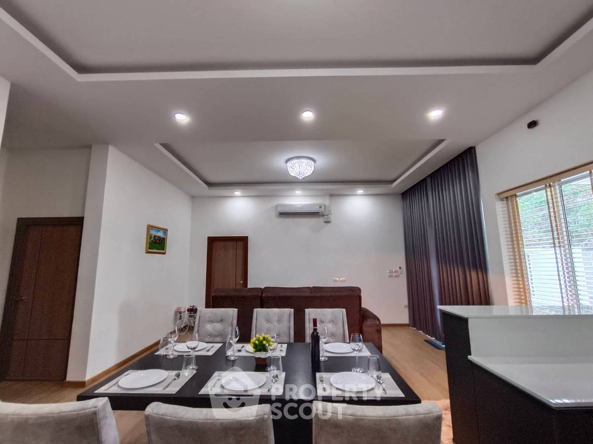 picture 3-BR Villa close to Huai Yai (ID 1540364) - 9/20