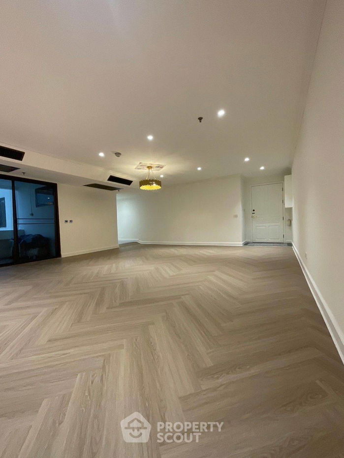 picture 2-BR Condo at Prestige Towers Condominium near MRT Sukhumvit (ID 1268462) - 8/17