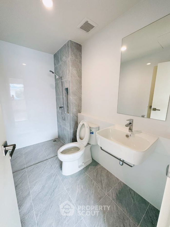 picture 3-BR Townhouse at Baan Klang Muang Suksawat in Bang Phueng (ID 1790609) - 11/18