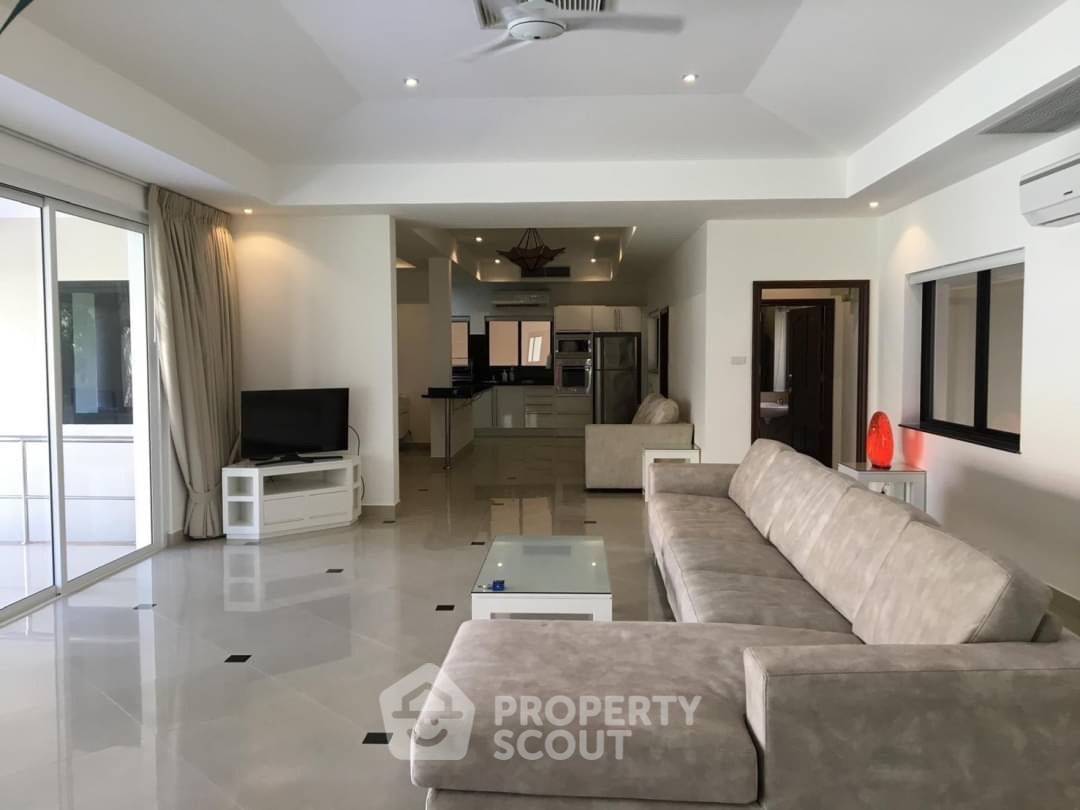 picture 4-BR Villa close to Pattaya South (ID 1540244) - 11/16