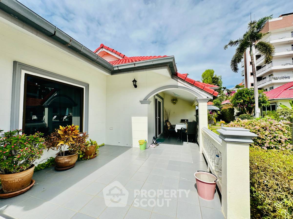 picture 3-BR House close to Phratamnak (ID 2068908) - 2/7