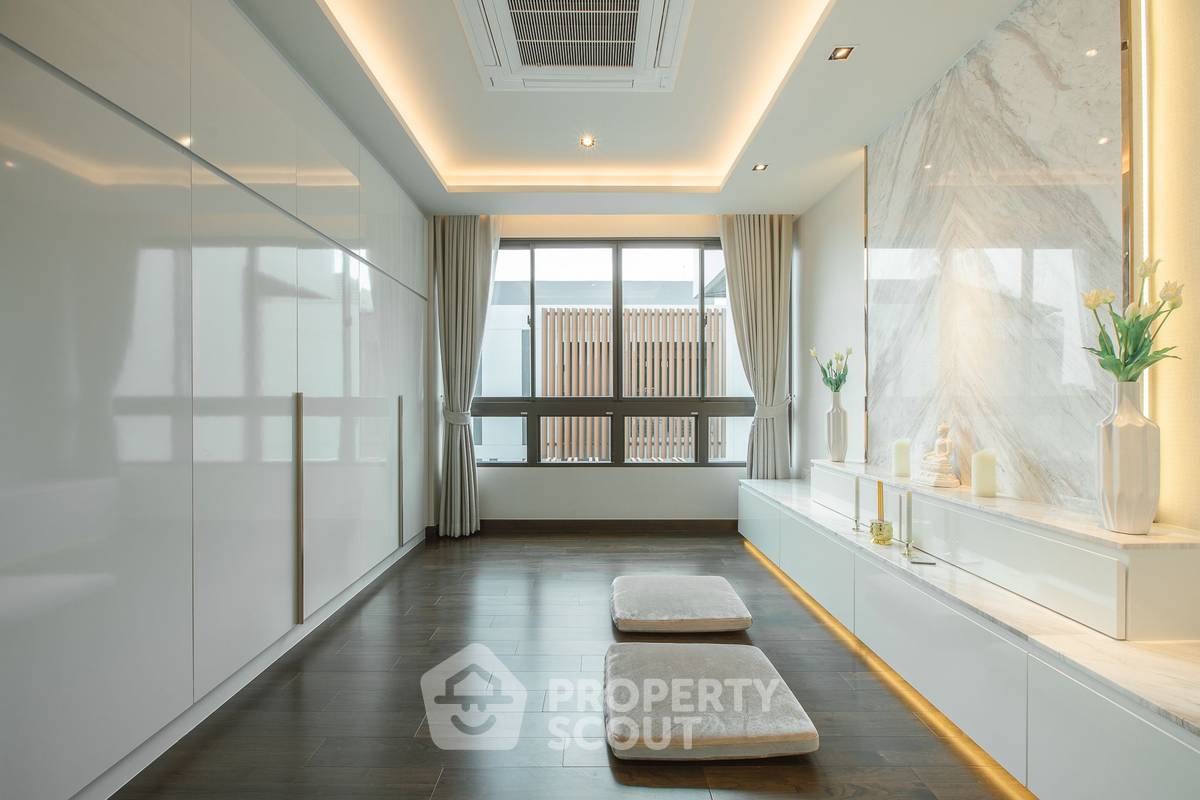 รูป บ้าน 4-ห้องนอน ที่ ดิ ออปซิเดียน ใน คลองขวาง (ID 2091638) - รูปที่ 4/20