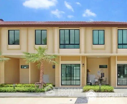 4-BR Townhouse at Pruksa Ville Theparak - Srinakarin in Phraeksa Mai (ID 2185224)