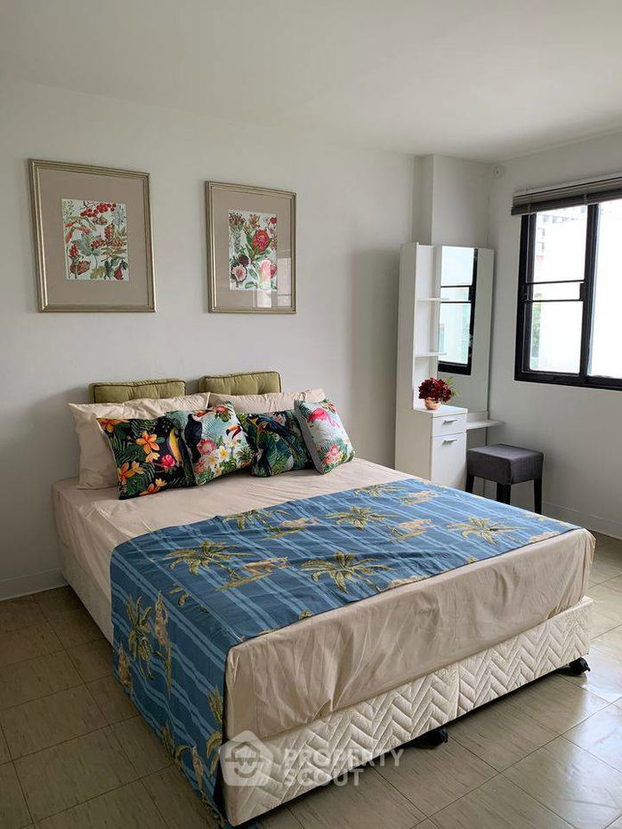 picture 3-BR Condo at Kiarti Thanee City Mansion Condominium near MRT Phetchaburi (ID 889983) - 13/15