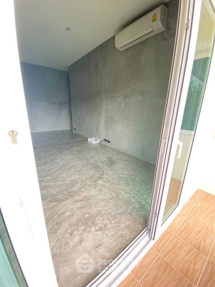 รูป บ้าน 5-ห้องนอน ที่ วิลล่า นครินทร์ อ่อนนุช-วงแหวน ใกล้ ท่าอากาศยานสุวรรณภูมิ (ID 1308477) - รูปที่ 2/41
