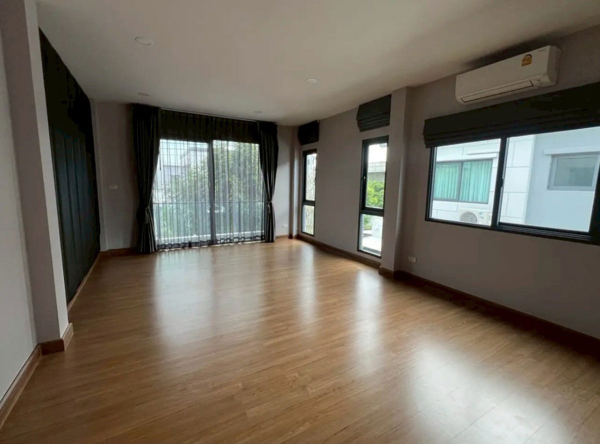 รูป 🏡 ให้เช่าบ้านเดี่ยว 2 ชั้น Centro ดอนเมือง–แจ้งวัฒนะ บ้านสวย พร้อมอยู่ 4 ห้องนอน 4 ห้องน้ำ ดินทางสะดวก ทำเลใกล้เมืองทอง - รูปที่ 5/10